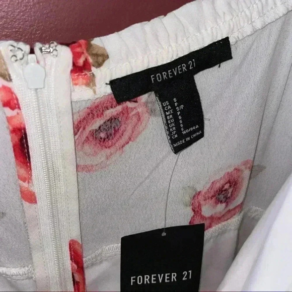 Forever 21 Rose Dress NWT - Picture 4 of 6